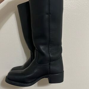 FRYE CAMPUS SIZE 8 -please see all photos ❤️